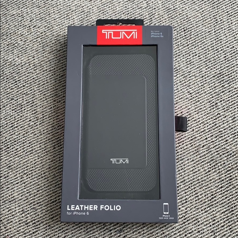 NIB leather Tumi iPhone 6 or 6s cellphone cover